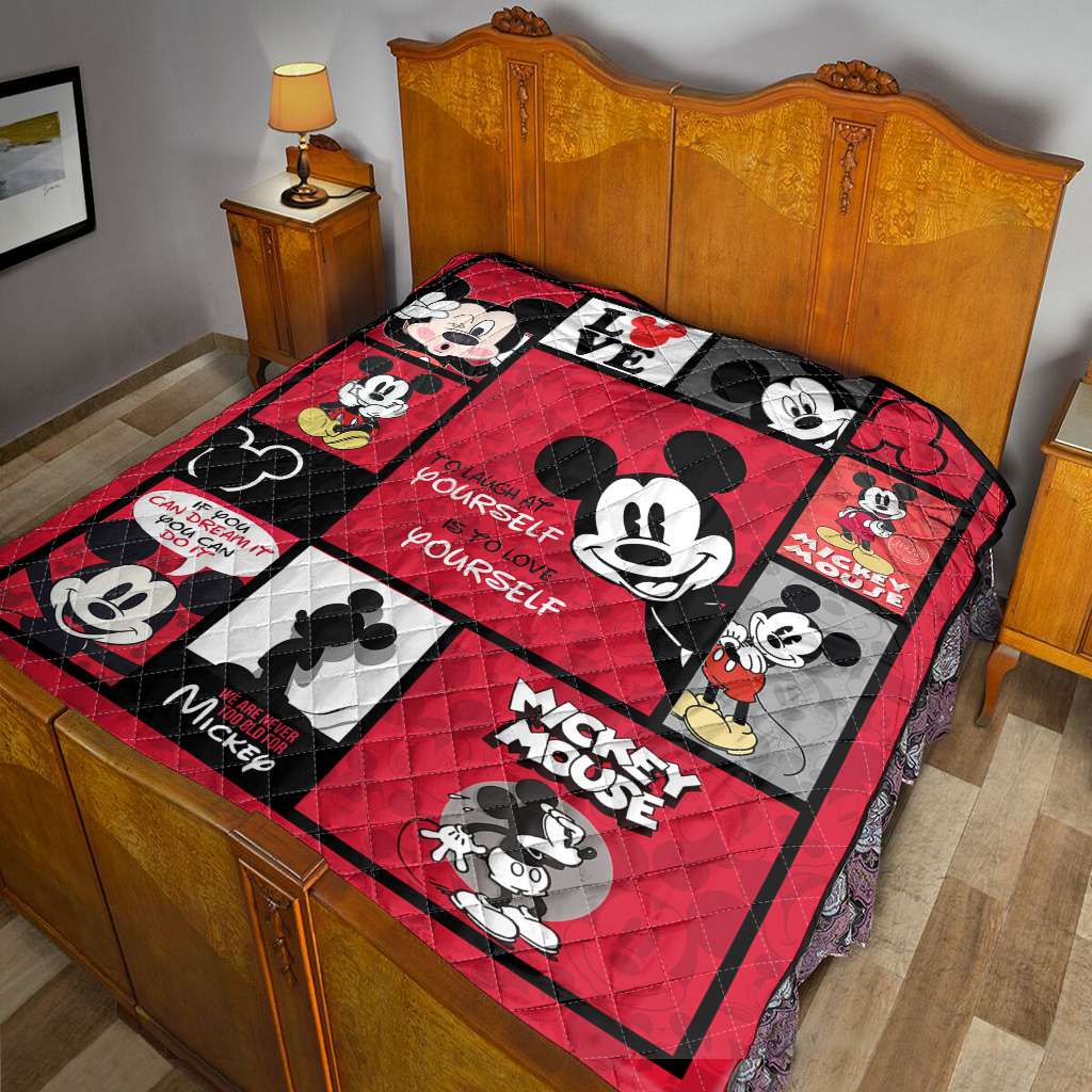 Love Yourself Mouse Quilt