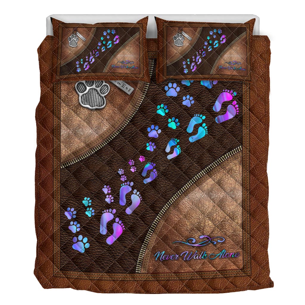 Never Walk Alone Leather Pattern Print Dog Quilt Set 0622