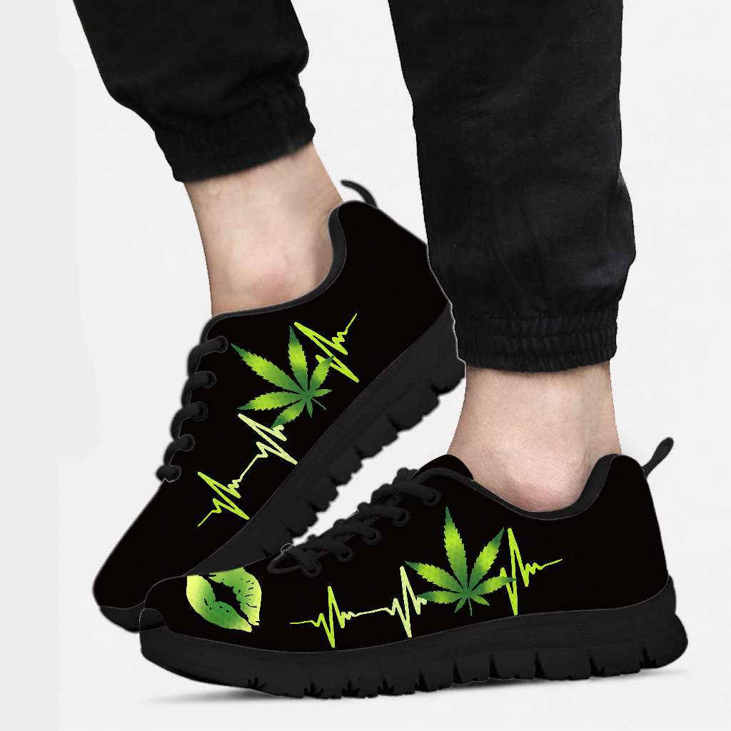 Heart Beat - Weed Sneakers 0822