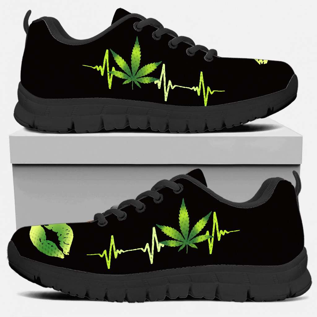 Heart Beat - Weed Sneakers 0822