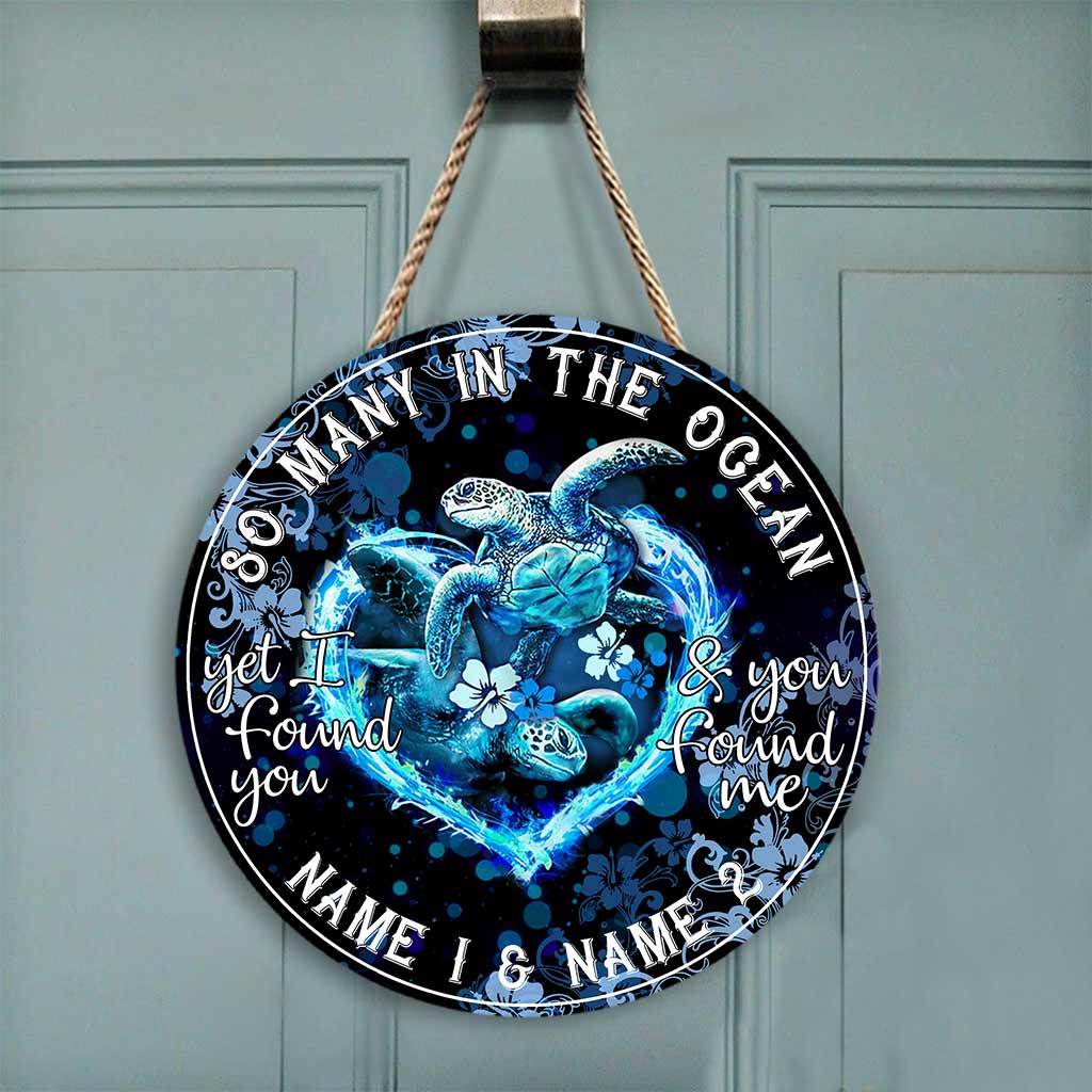 So Many In The Ocean - Turtle Personalized Round Wood Sign