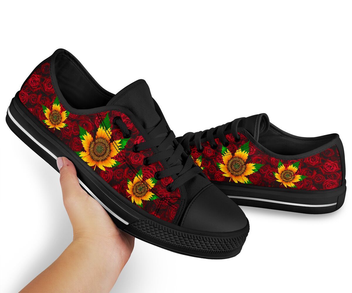 Roses And Sunflowers - Weed Low Top Shoes 0822
