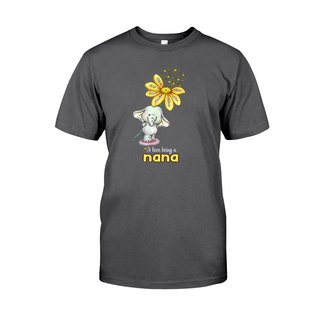 I Love Being A Nana - Personalized Mother's Day Grandma T-shirt and Hoodie