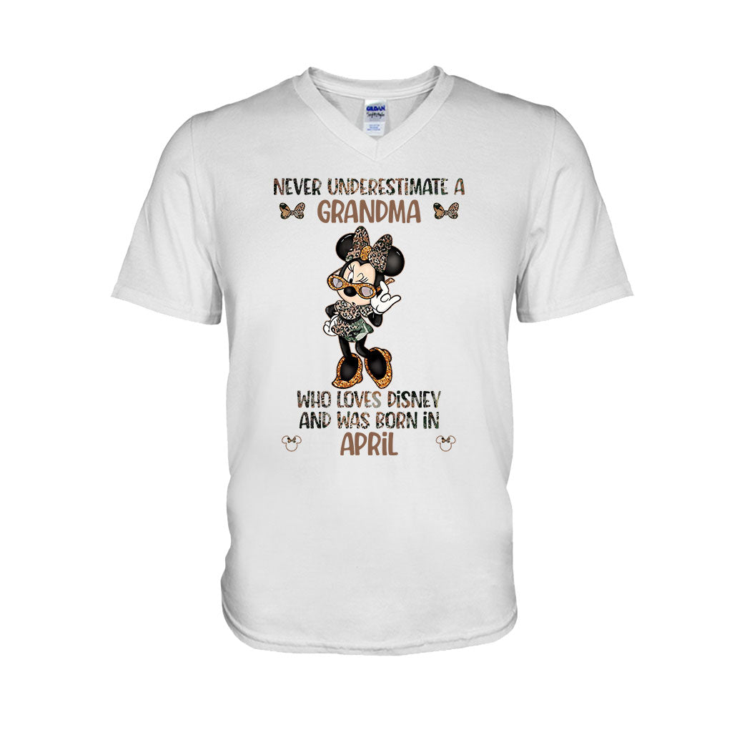 Never Underestimate A Grandma - Personalized Mother's Day Mouse T-shirt and Hoodie