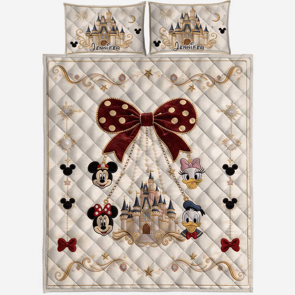 Believe In Magic - Personalized Mouse Quilt Set