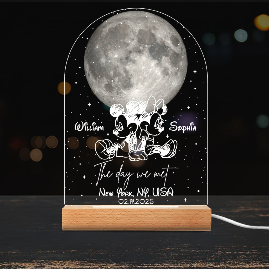 The Night We Met - Personalized Mouse Couple Shaped Plaque Light Base