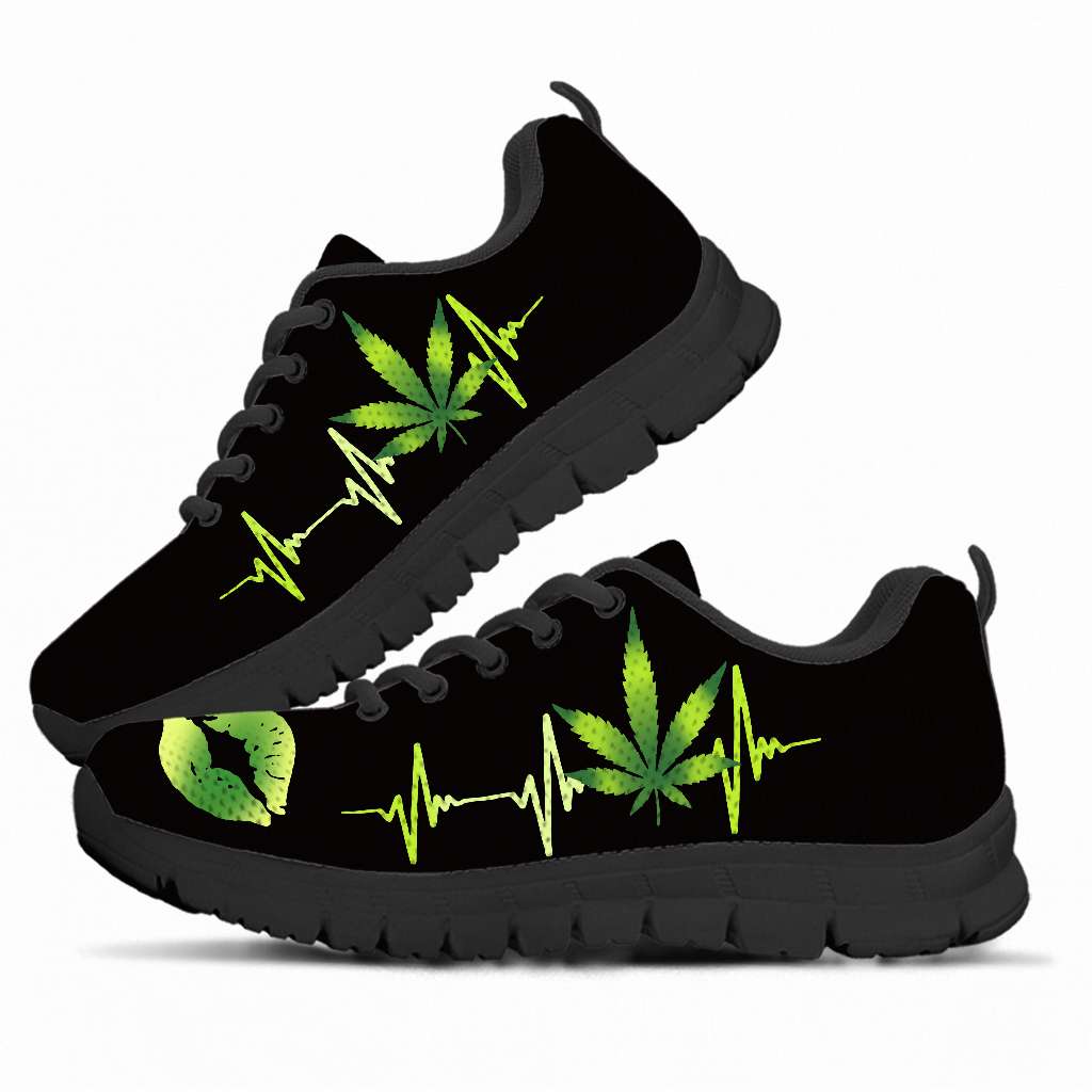 Heart Beat - Weed Sneakers 0822