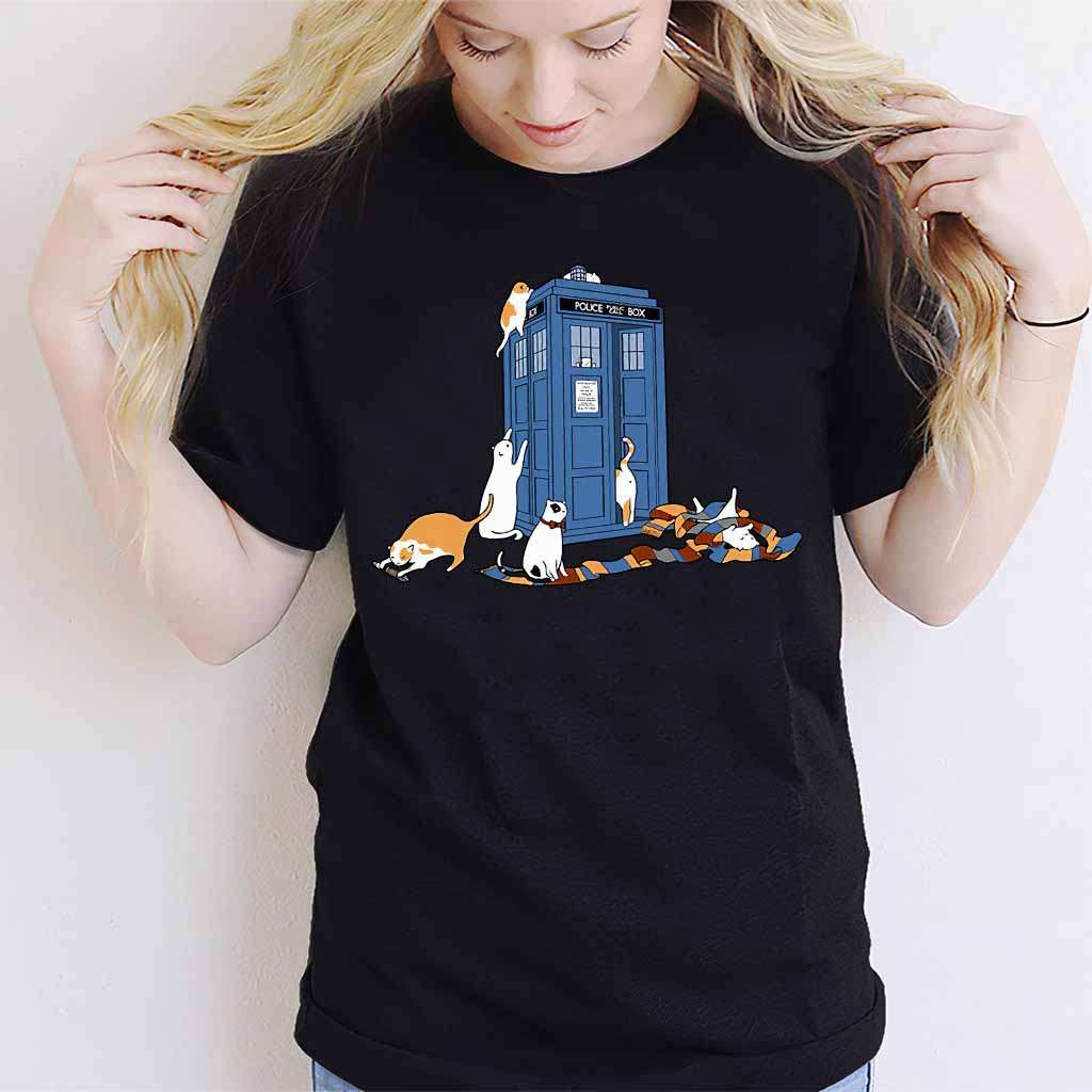 Cats And The Box - T-shirt and Hoodie 1122