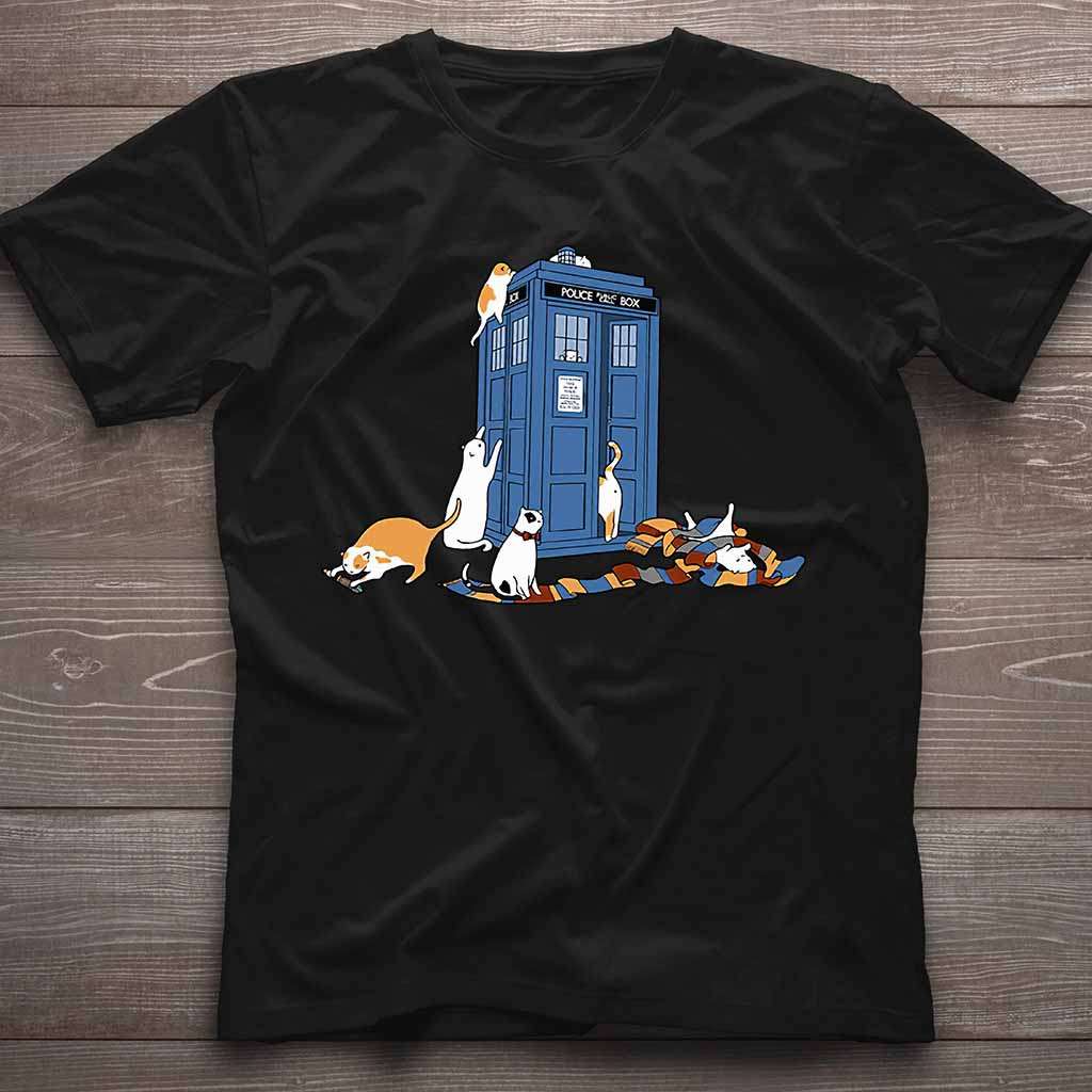 Cats And The Box - T-shirt and Hoodie 1122