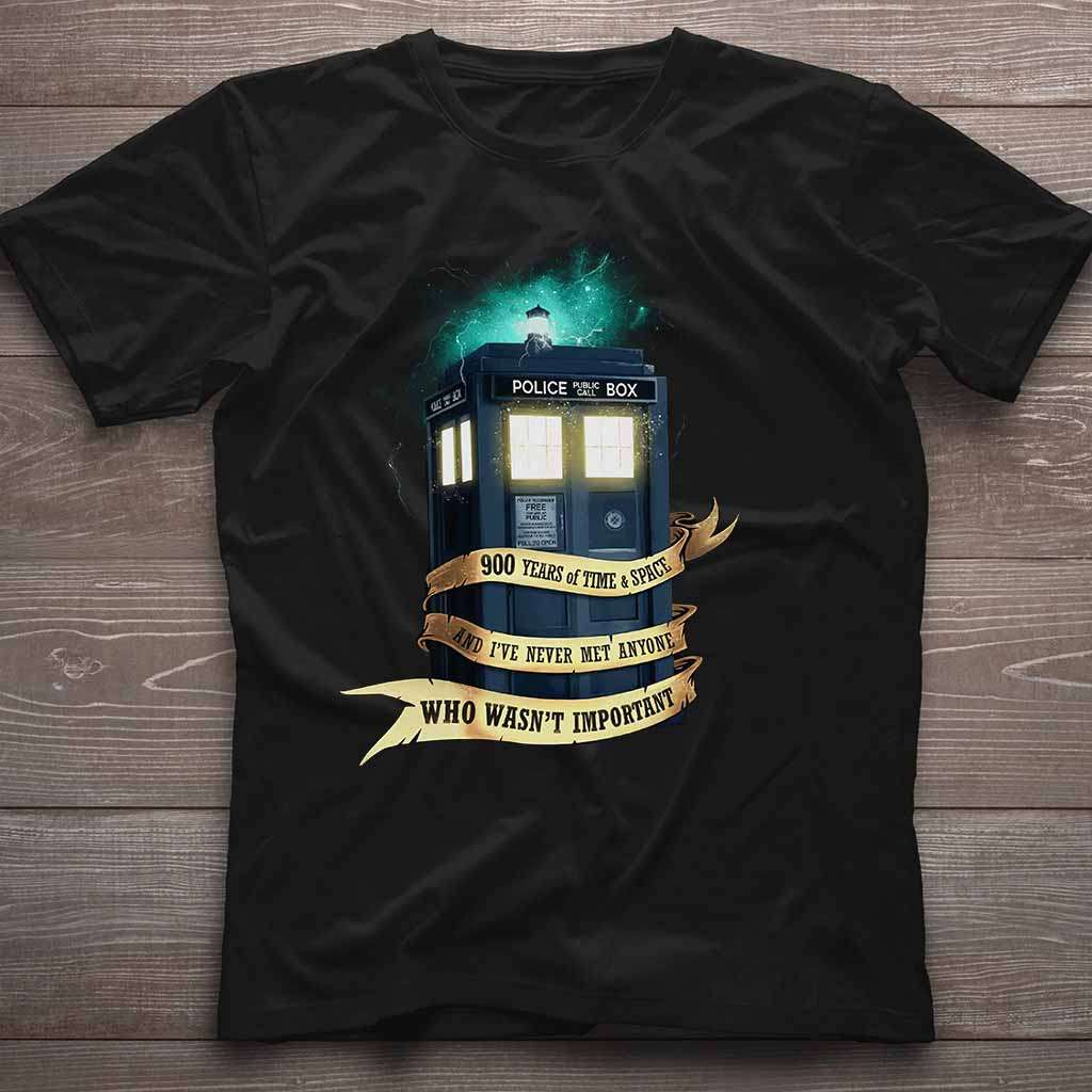 Anywhere In Time And Space - T-shirt and Hoodie 1122