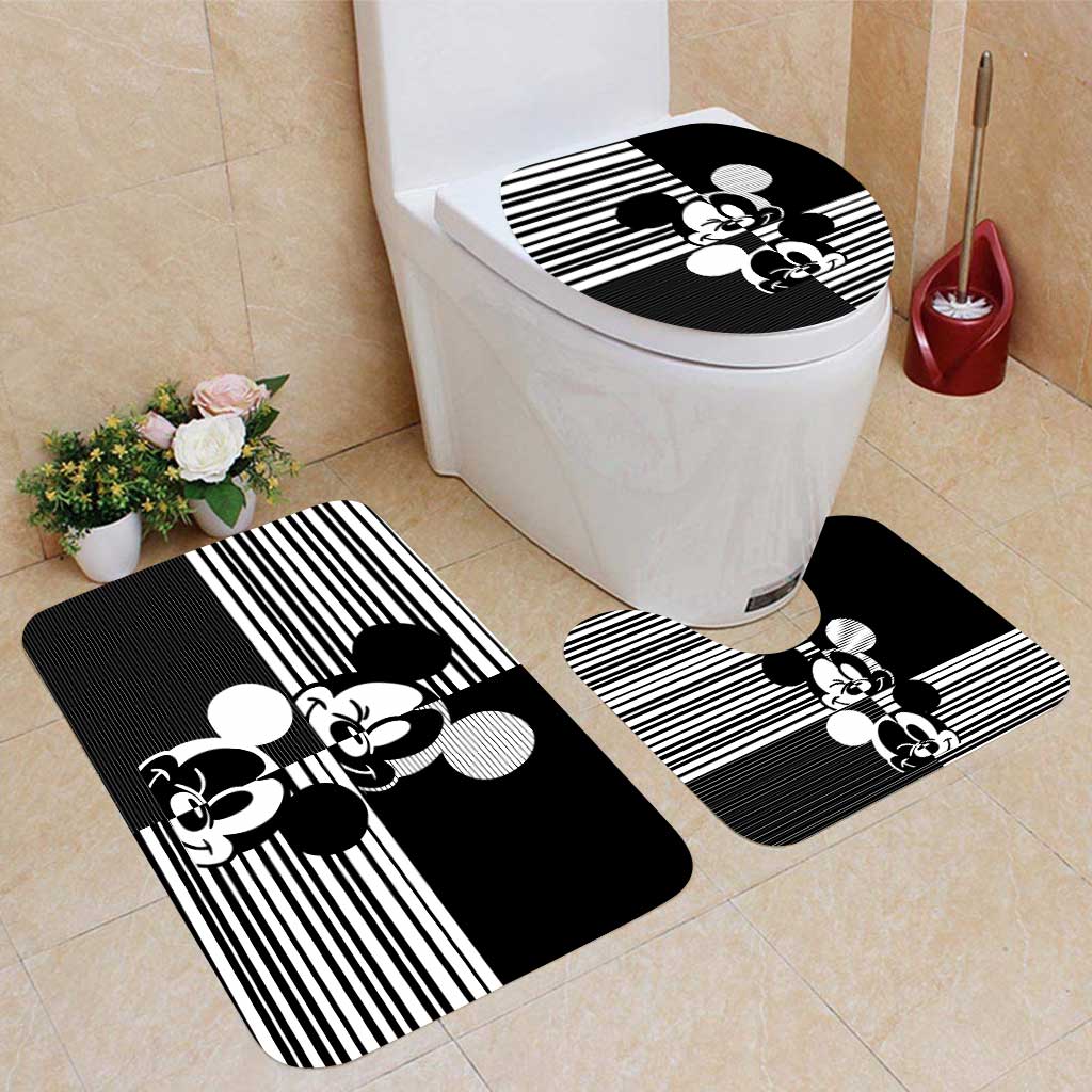 Magic Black And White - Mouse Bathroom Curtain & Mats Set