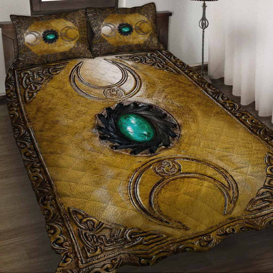 Triple Moon Third Eye Witch Leather Pattern Print Quilt Set