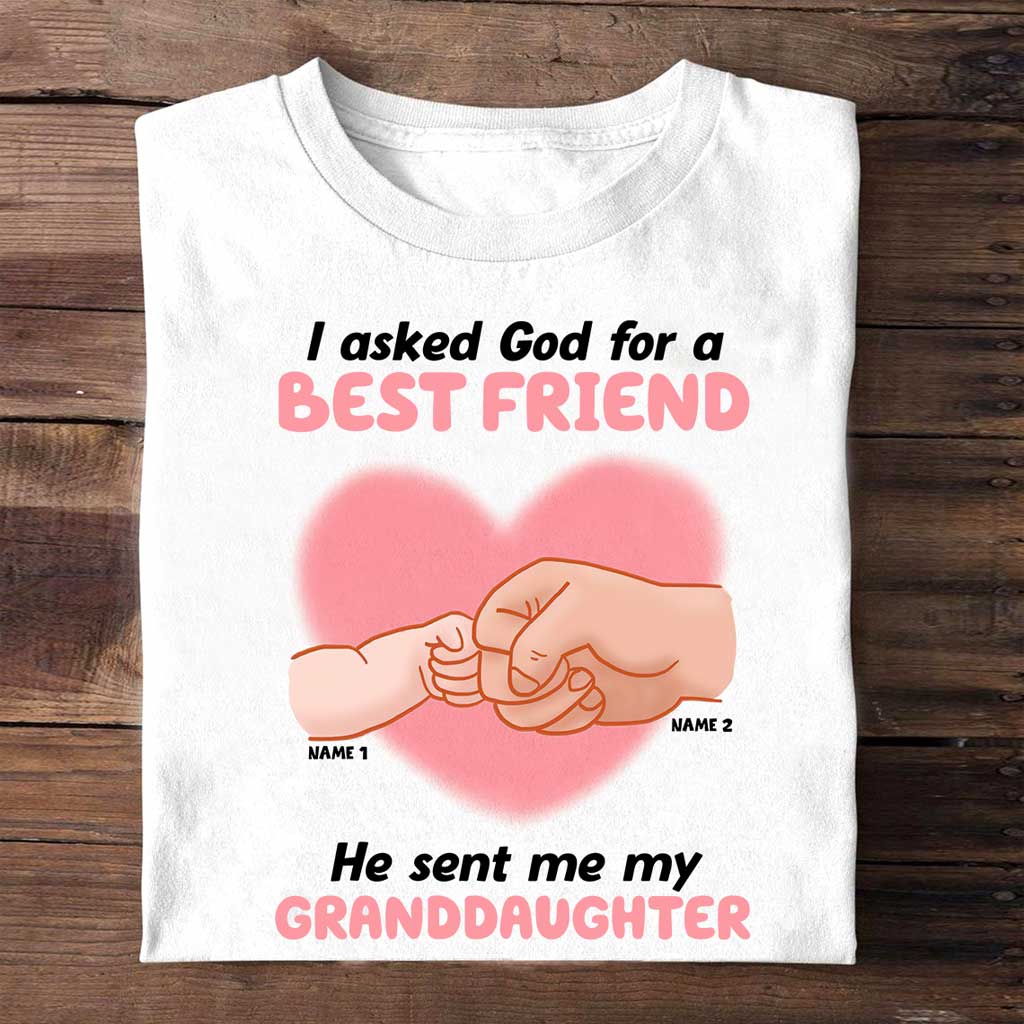 Hand In Hand Grandma And Grandkids - Personalized T-shirt and Hoodie