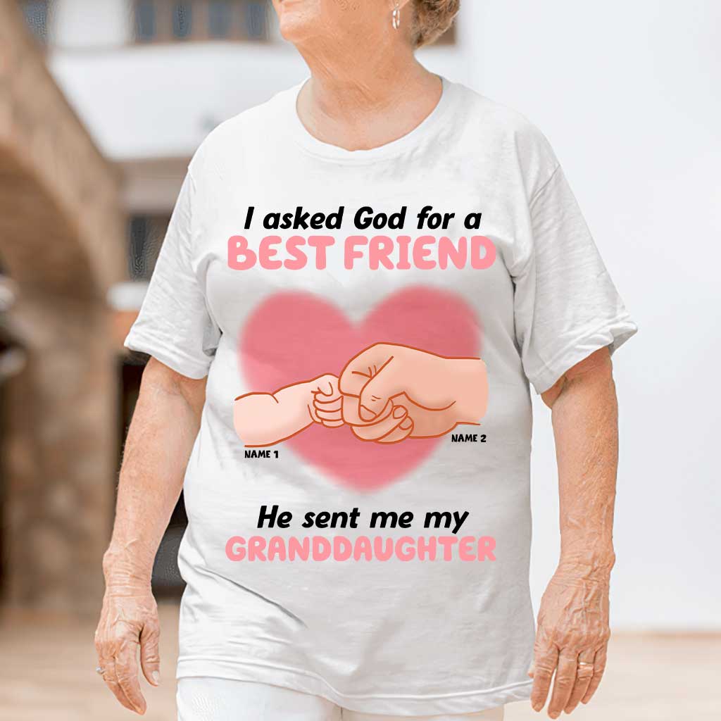Hand In Hand Grandma And Grandkids - Personalized T-shirt and Hoodie