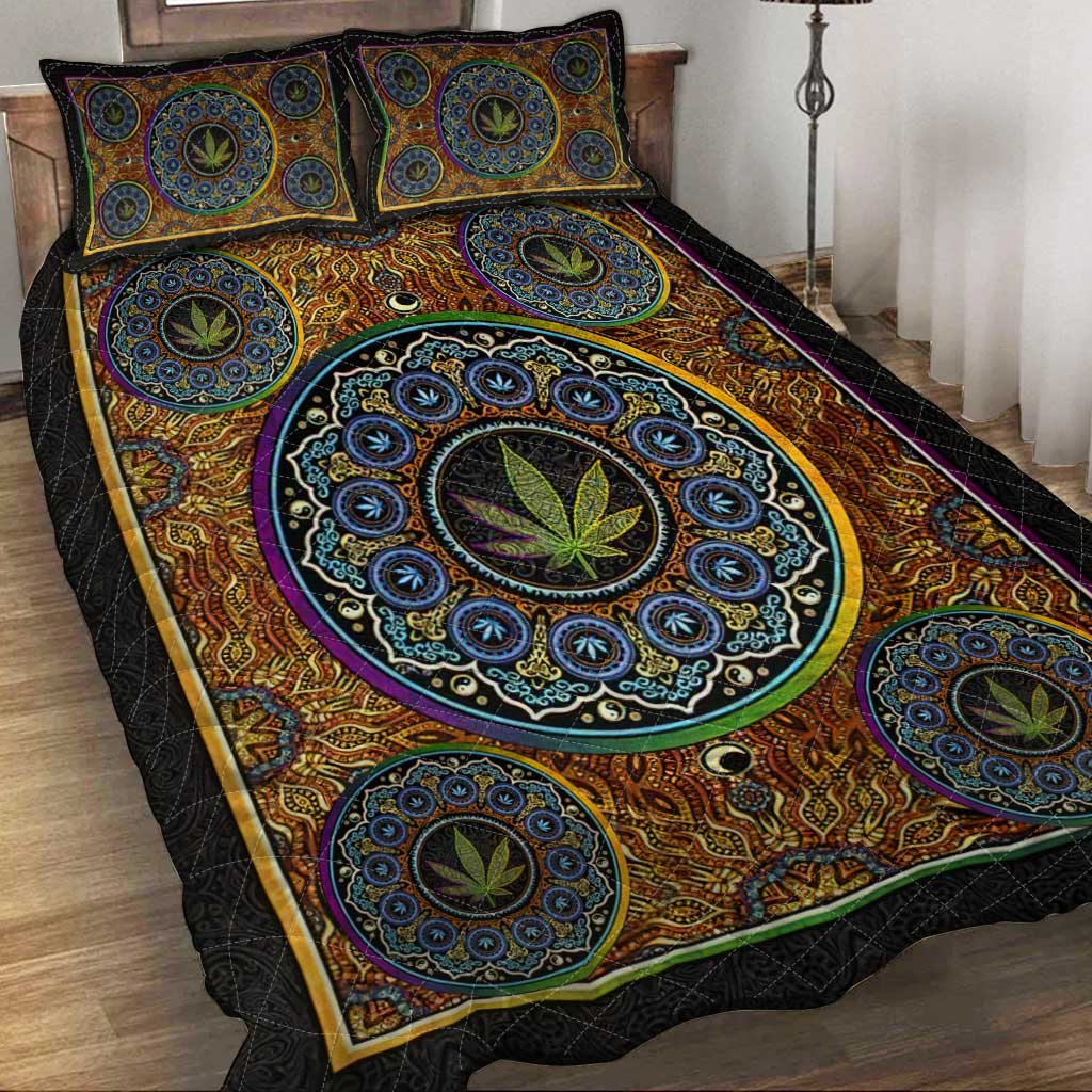 Mandala Leaf Get High - Weed Quilt Set