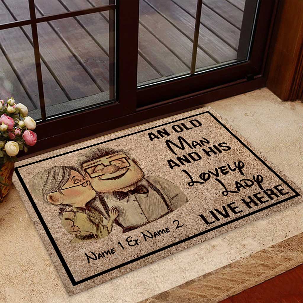 An Old Man And His Lovely Lady - Personalized Couple Mouse Doormat