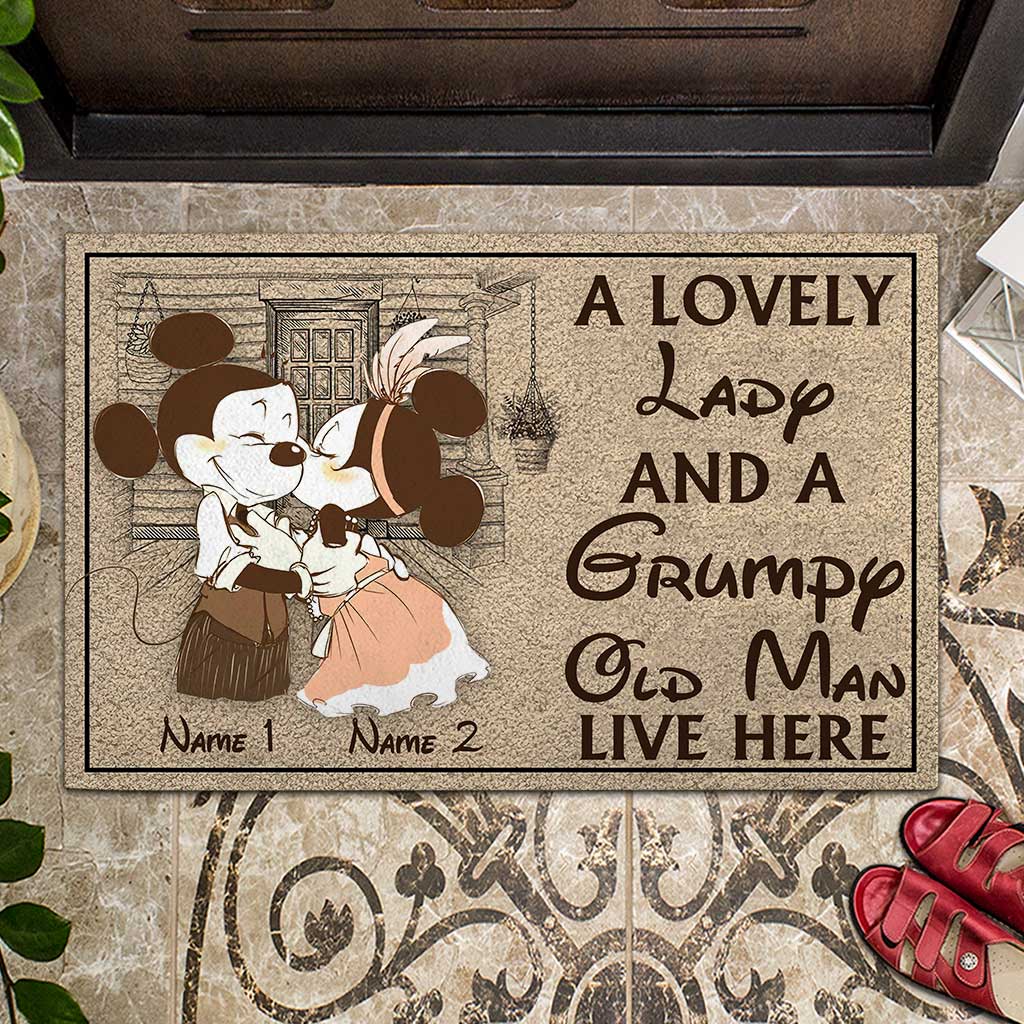 A Lovely Lady And A Grumpy Old Man - Personalized Couple Mouse Doormat