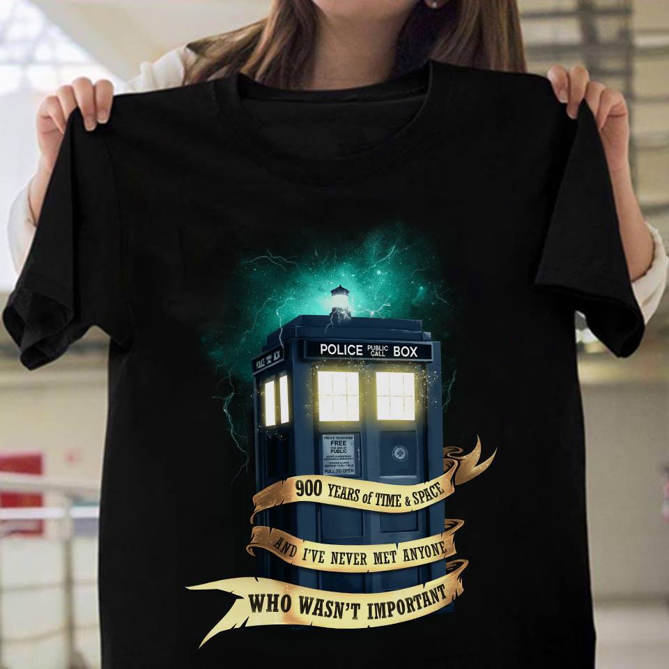 Anywhere In Time And Space - T-shirt and Hoodie 1122