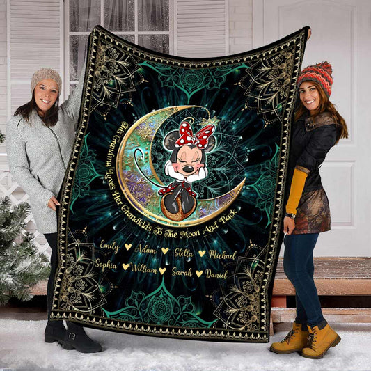 This Grandma Loves Her Grandkids To The Moon And Back - Personalized Mouse Blanket