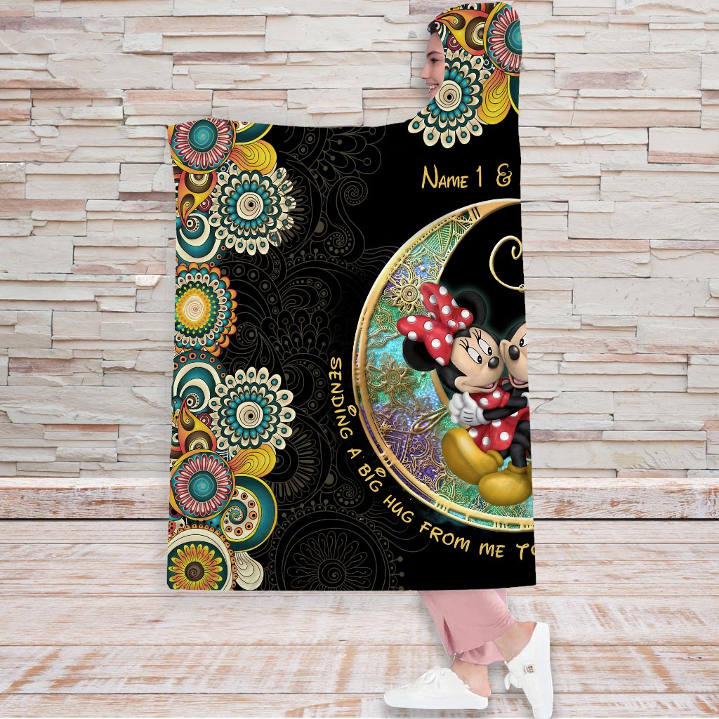 Sending A Big Hug - Personalized Mouse Hooded Blanket