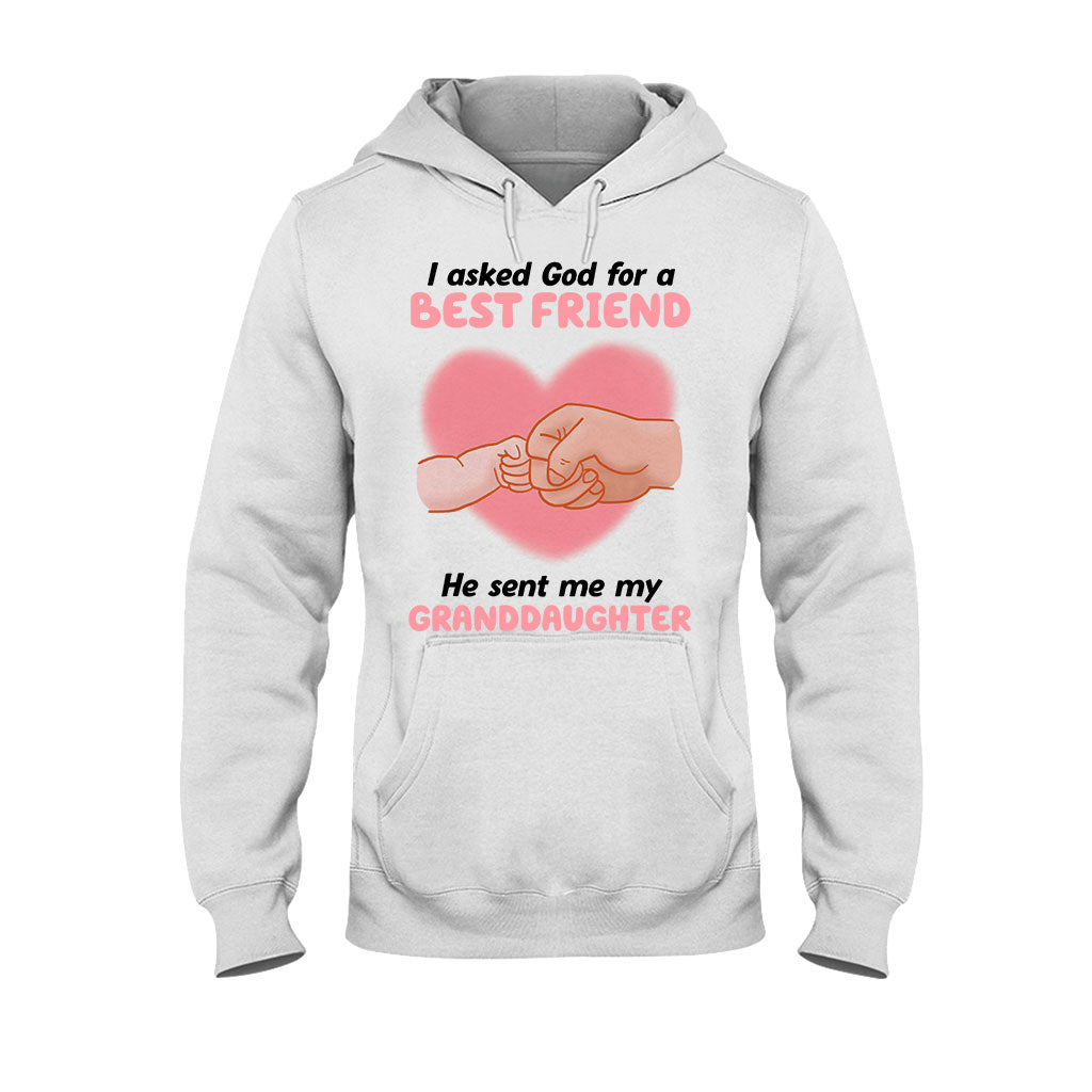 Hand In Hand Grandma And Grandkids - Personalized T-shirt and Hoodie