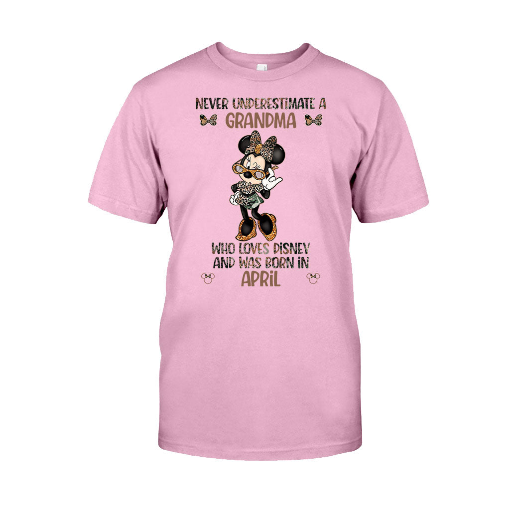 Never Underestimate A Grandma - Personalized Mother's Day Mouse T-shirt and Hoodie