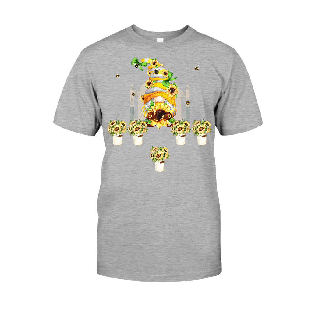 I Love Being Nana - Personalized Mother's Day Grandma T-shirt and Hoodie