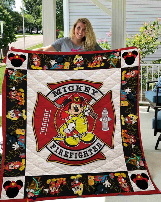 Firefighter Mouse Quilt 0523